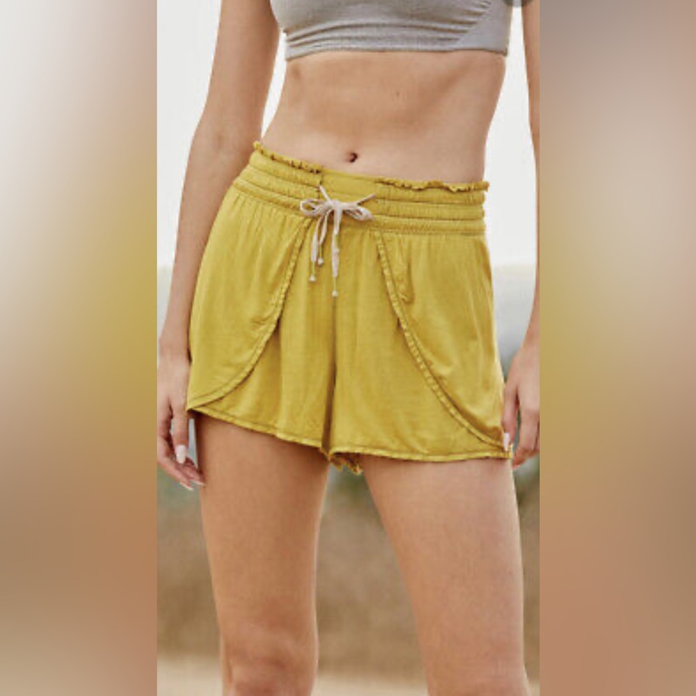 FP Movement Dreamwork Shorts Mustard - Small